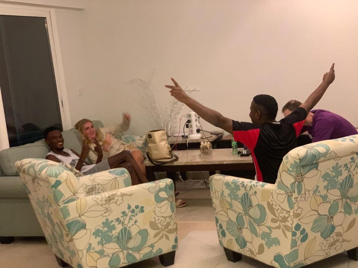 1 World Beach Property, Jbr, Award Winning Hostel, Coliving, Near Metro Dubaj Kültér fotó